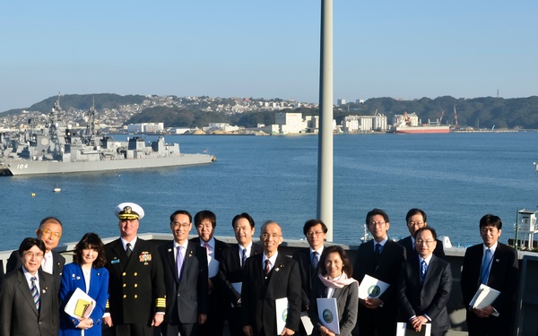 JHC visit USS Frank Cable