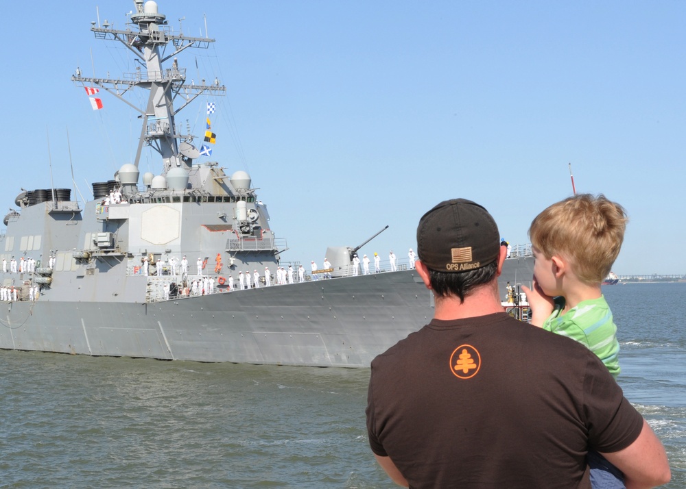 USS McFaul departs Naval Station Norfolk