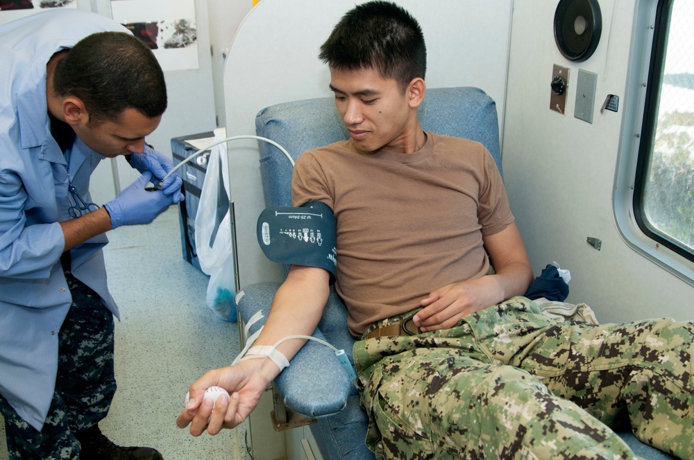 Sailors host blood drive