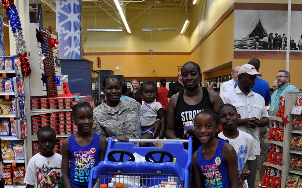 New Fort Rucker commissary opens to waiting patrons