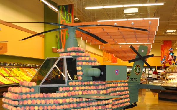 New Fort Rucker commissary opens to waiting patrons