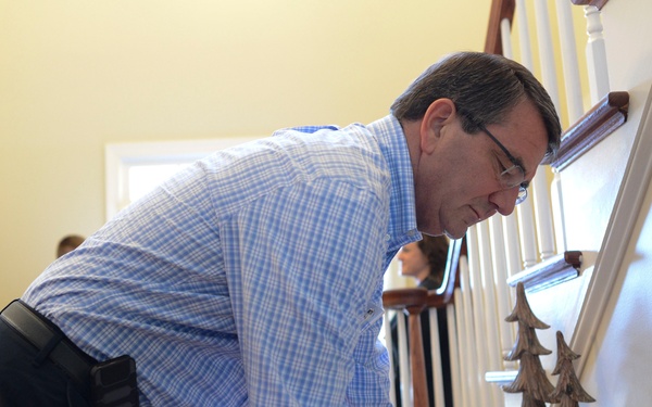 Secretary of defense visits Fort Bragg