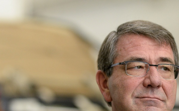 Secretary of defense visits Fort Bragg