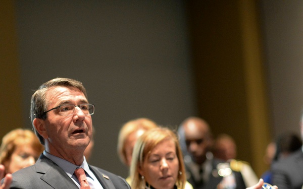 Secretary of defense visits Fort Bragg