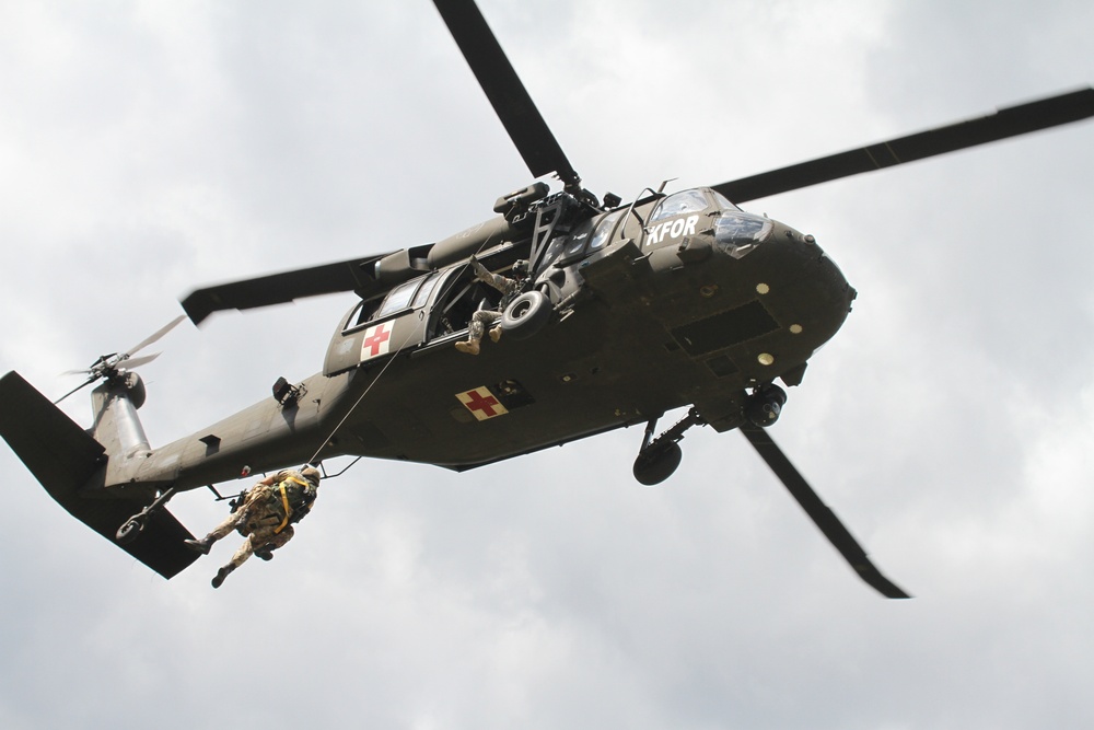 US Army Reserve flight medics train Italian and Slovenian KFOR partners on aerial medevac
