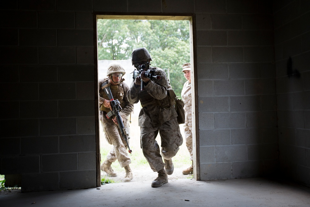 MCT Marines Conduct Final Field Exercise