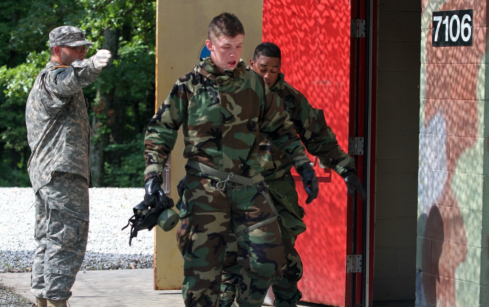 Army cadets learn basics of chemical warfare