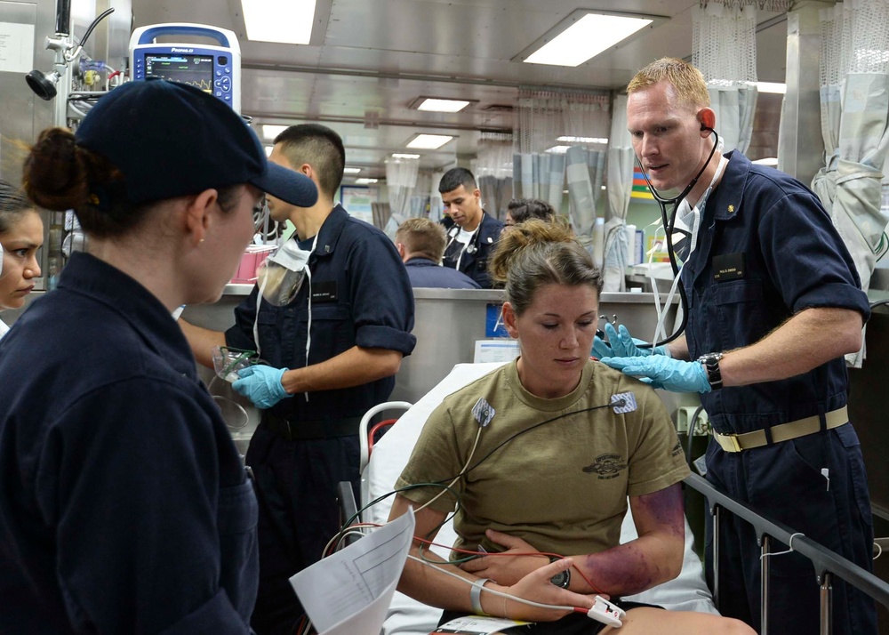 Mercy conducts mass casualty exercise during Pacific Partnership 2015