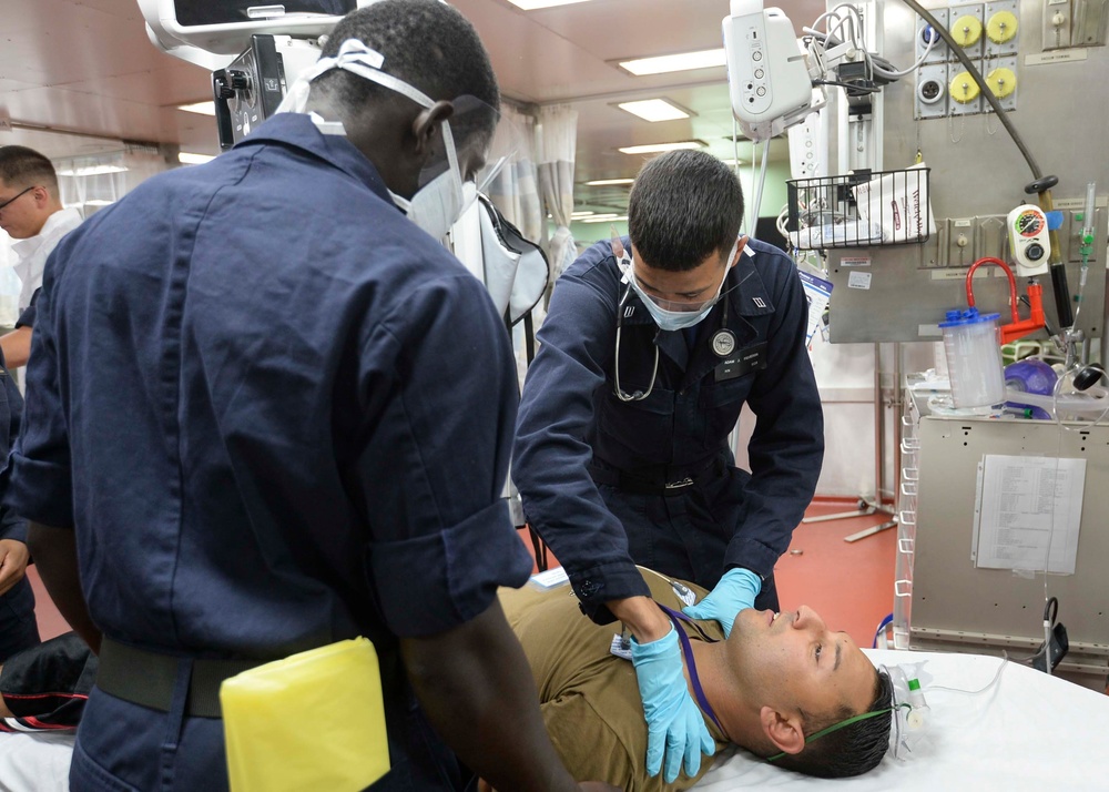 Mercy conducts mass casualty exercise during Pacific Partnership 2015