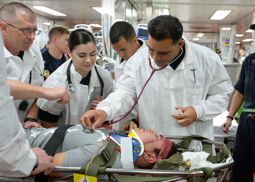 Mercy conducts mass casualty exercise during Pacific Partnership 2015