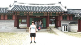 Experiencing Korea to understand Korea