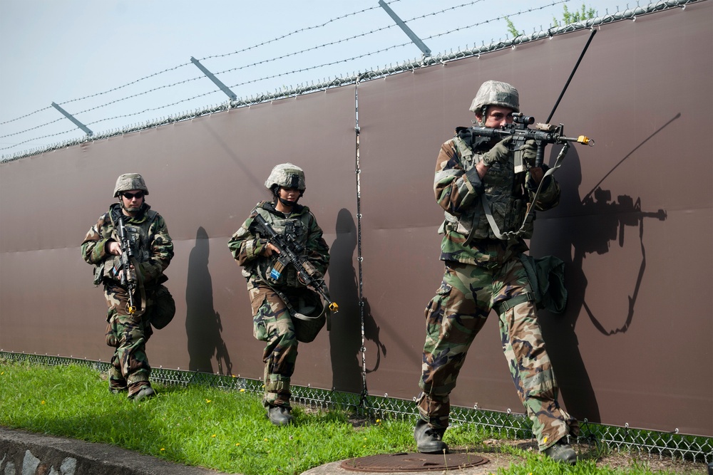 Wolf Pack tackles July heat during Exercise Beverly Midnight 15-4