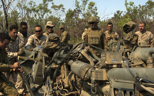 U.S. Marines, Australians conduct artillery fire