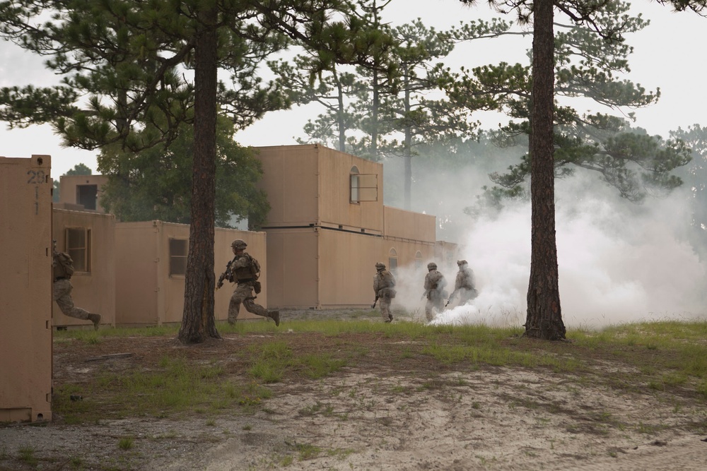 House to house: 2/2 Golf Company conducts urban terrain training in combat town