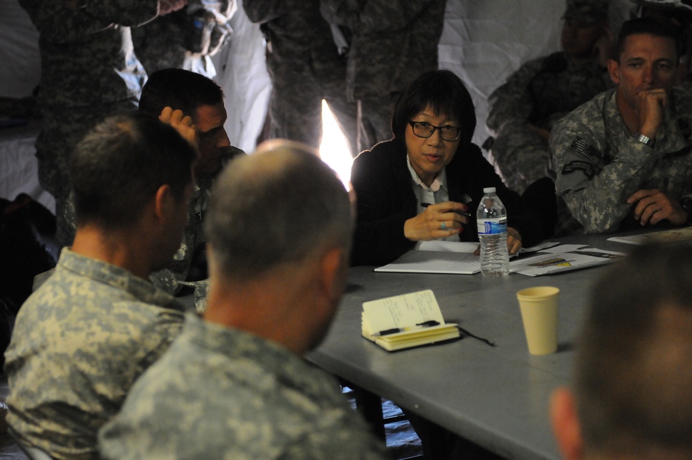 Heidi Shyu visits Fort Bliss during NIE 15.2