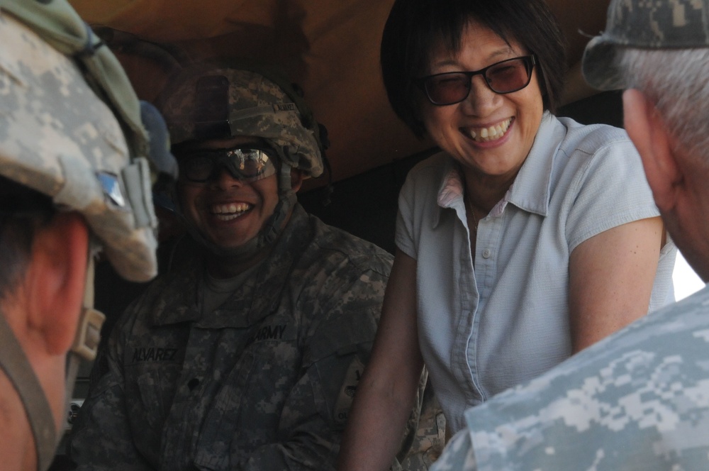 Heidi Shyu visits Fort Bliss during NIE 15.2
