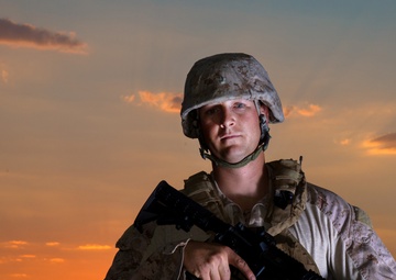 Marine Week Phoenix: Small town Arizona Marine wanted to do his part