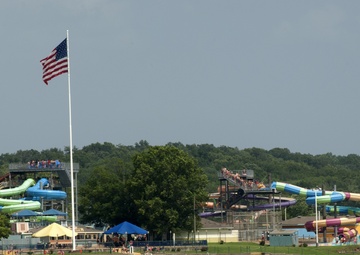 Corps partners with Nashville Shores to promote water safety