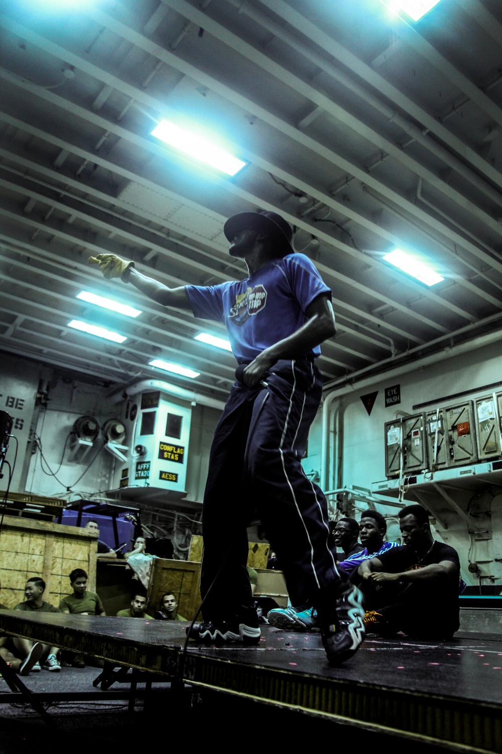 U.S. Marines, Sailors display talent aboard USS Essex