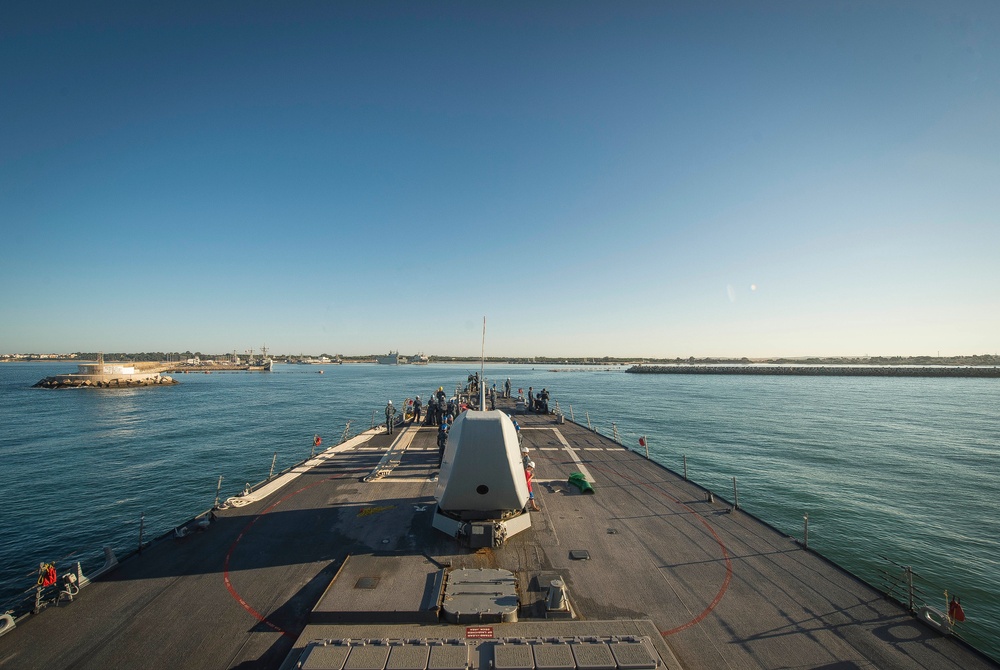 USS Ross returns to Rota, Spain