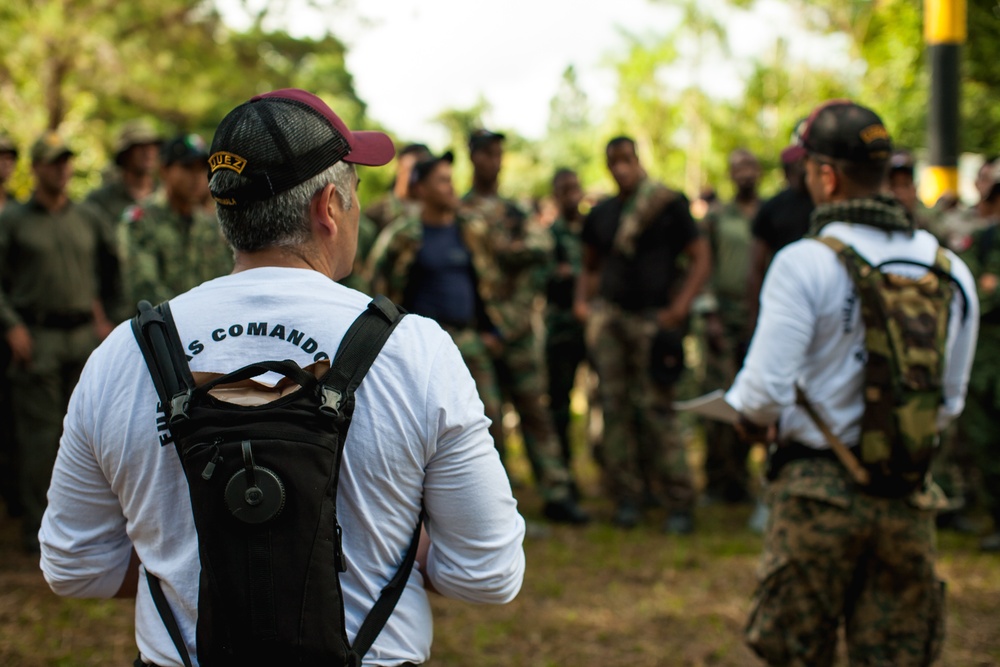 Fuerzas Comando 15: Obstacle Course brief