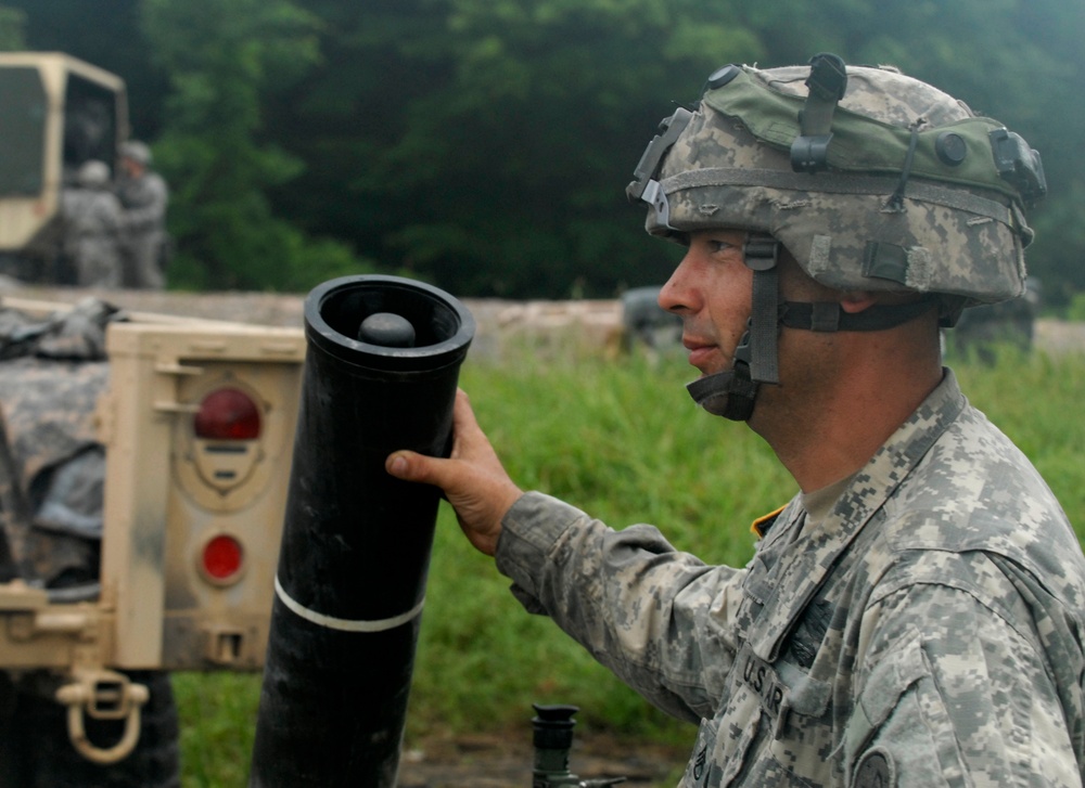 New York National Guard Cavalrymen hone mortar skills at Fort Drum