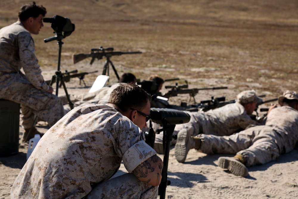 Marines with 1st Recon participate in Pre-Scout Sniper Course