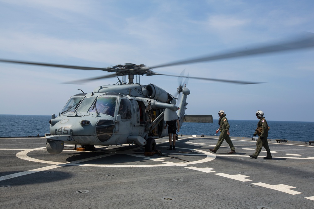 Force Recon Marines practice taking over ships at sea