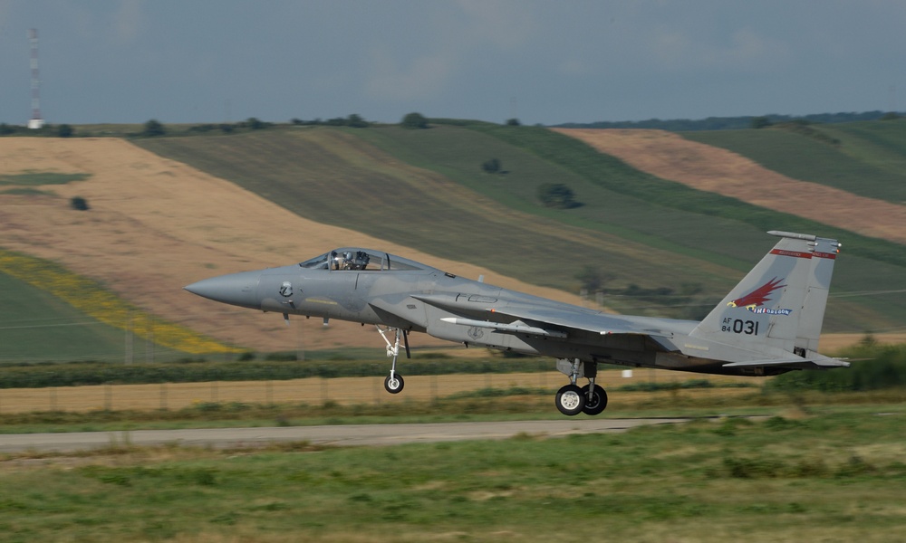 Romania, US partner for flight training