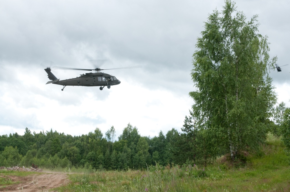 'Destined' Soldiers conduct air assault operations