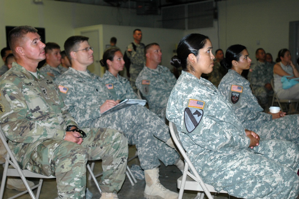 Soldiers conduct Operational Medicine Symposium