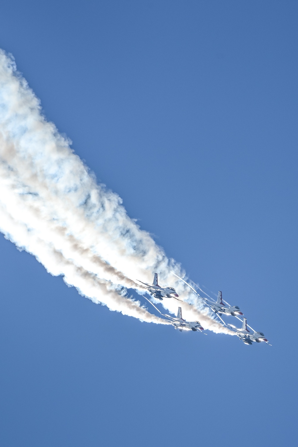 USAF Thunderbirds perform over Cheyenne