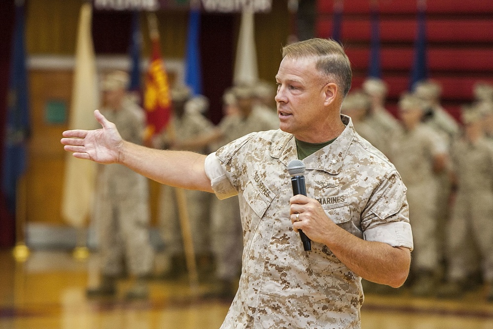 DVIDS - Images - H&S Bn Change of Command Ceremony [Image 3 of 17]