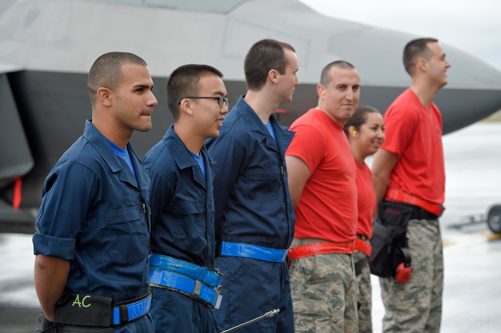 525th Aircraft Maintenance Unit Airmen win quarterly load competition
