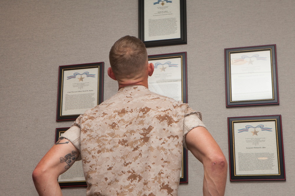 Bronze Star ceremony, Lance Cpl. Steven Land