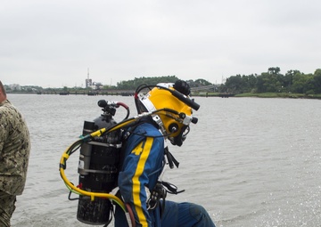 HM1 Justin Wallace of MDSU2 named NECC IDC Corpsman of the Year