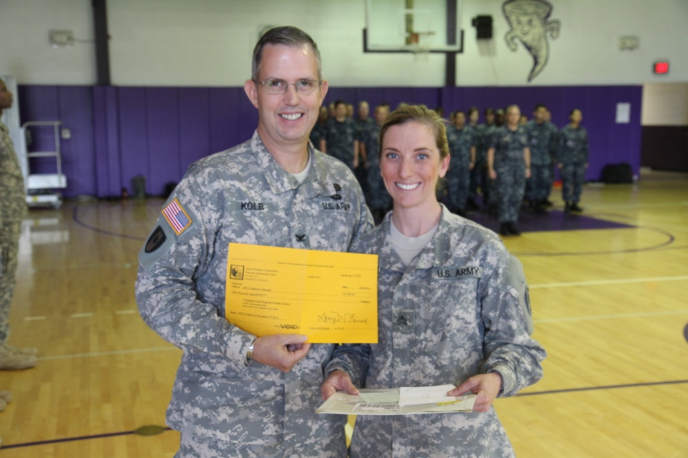 Army Reserve nutrition care specialist receives scholarship