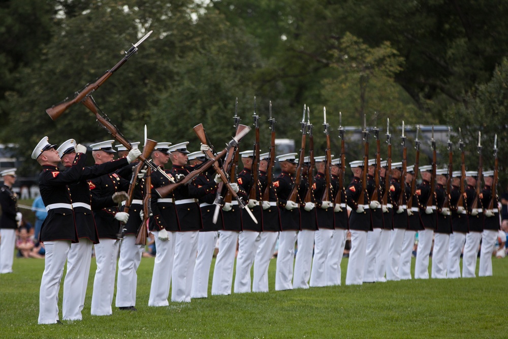 Marine Barracks Washington Sunset Parade