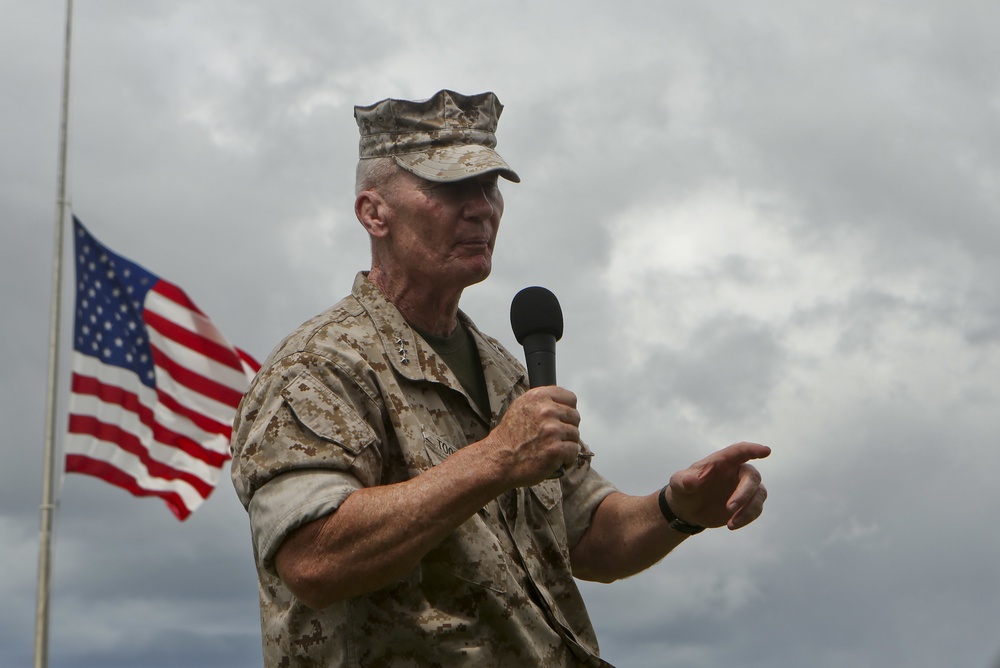 Marine Corps Forces, Pacific Headquarters and Service Battalion Change of Command