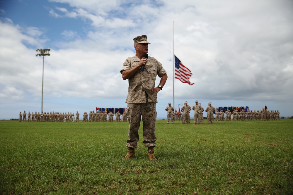 MARFORPAC Headquarters &amp; Service Bn welcomes Col Gadd as CO