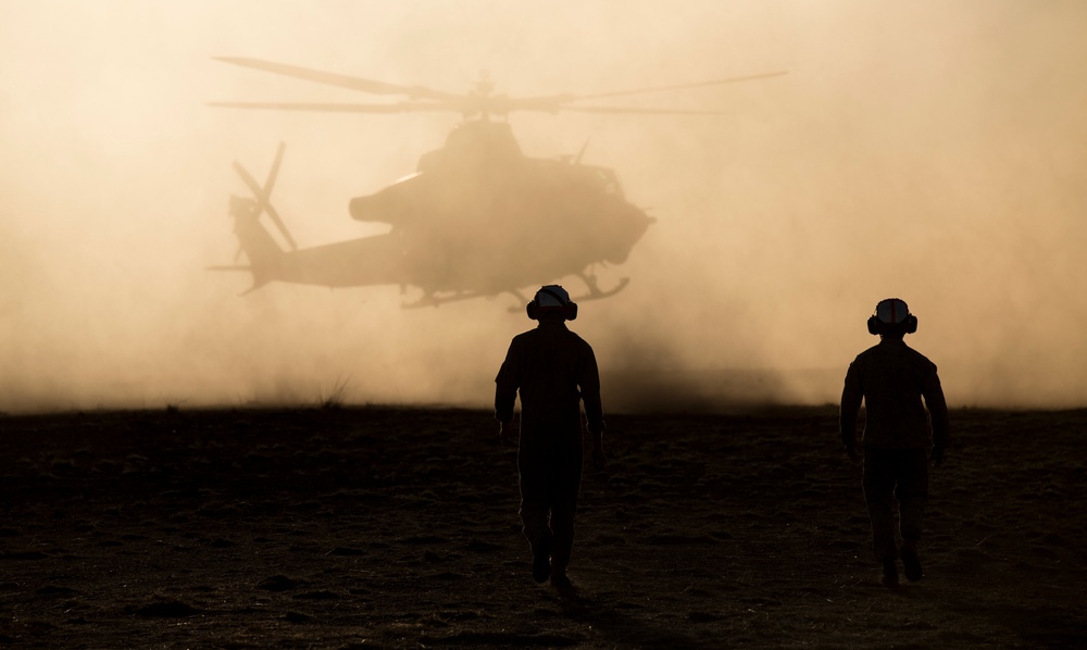 Aviators support Marines on the ground during Talisman Sabre