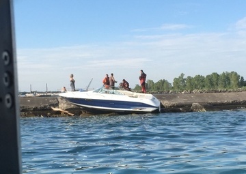 Coast Guard reminding boaters of safety measures after recreational boat hits breakwall near Calumet Harbor in Chicago