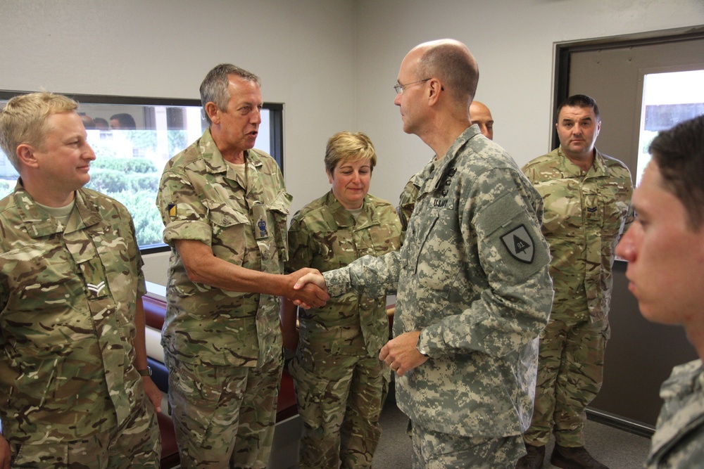 British Army Reserve Soldiers meet Brig. Gen. Gentry July 25, 2015