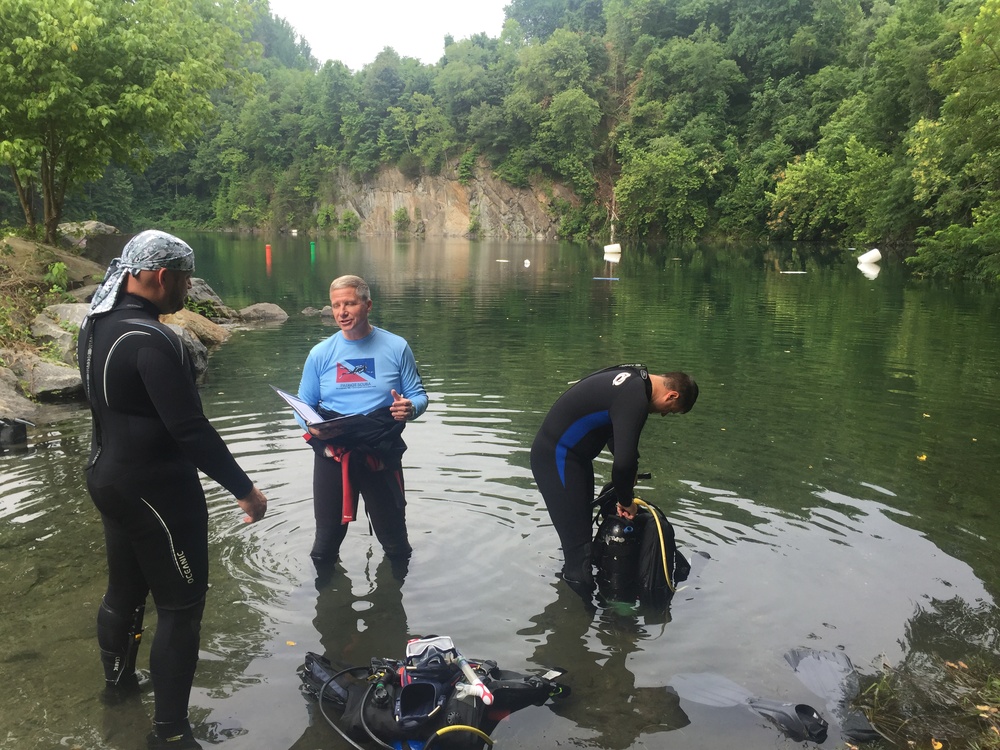 Fort Belvoir scuba shop dives in to serve patriot patrons