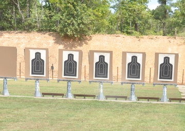 Arkansas Guardsmen demonstrate pistol proficiency