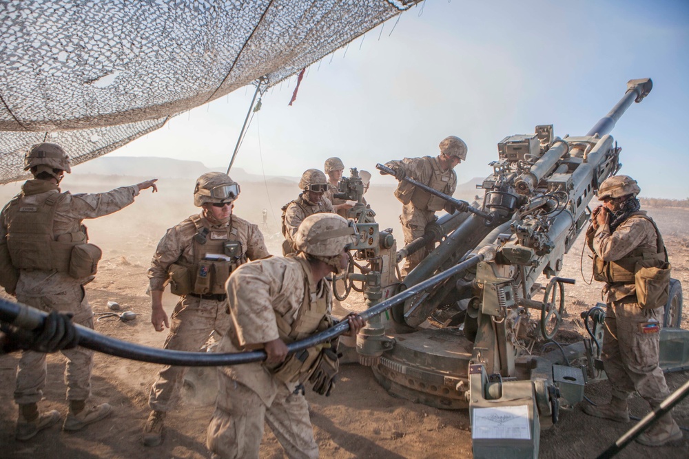 U.S. Marines turn outback into artillery range
