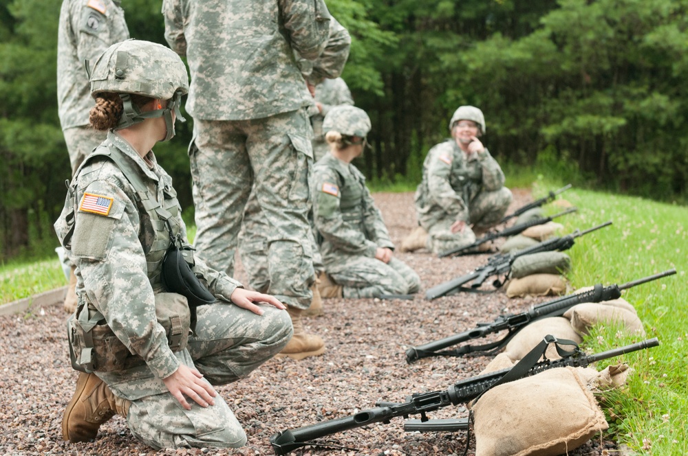 M-16 weapons qualification