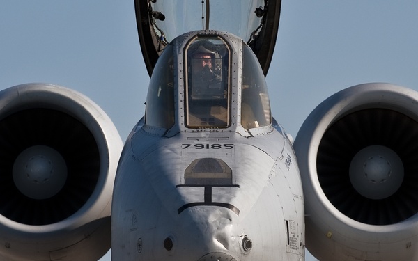 122nd A-10C Warthog pilot prepares for live drop