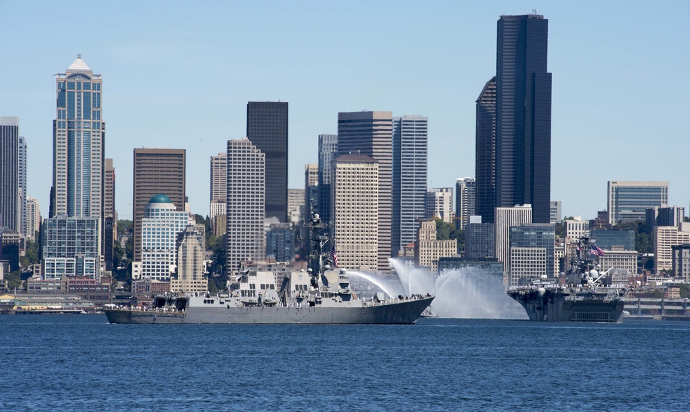 DVIDS Images Seattle Seafair Parade of Ships [Image 4 of 6]