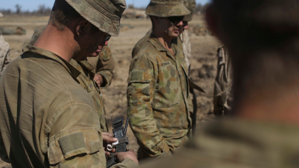 U.S. Marines share life-saving skills with Australians